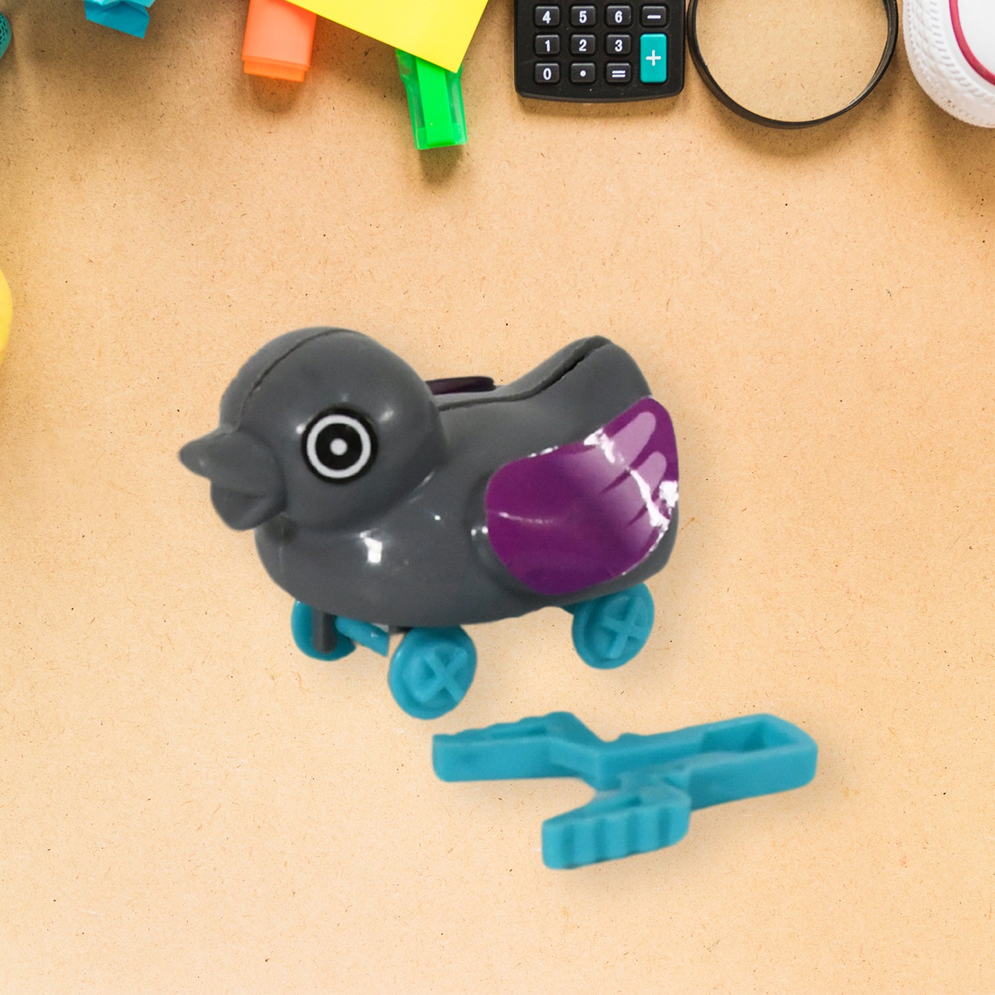 Small Push-Back Duck Toy with Ejectable Tail